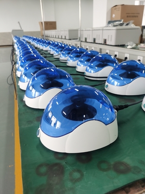 Phòng thí nghiệm máy tính để bàn bán chạy Sử dụng máy ly tâm mini với CE ISO